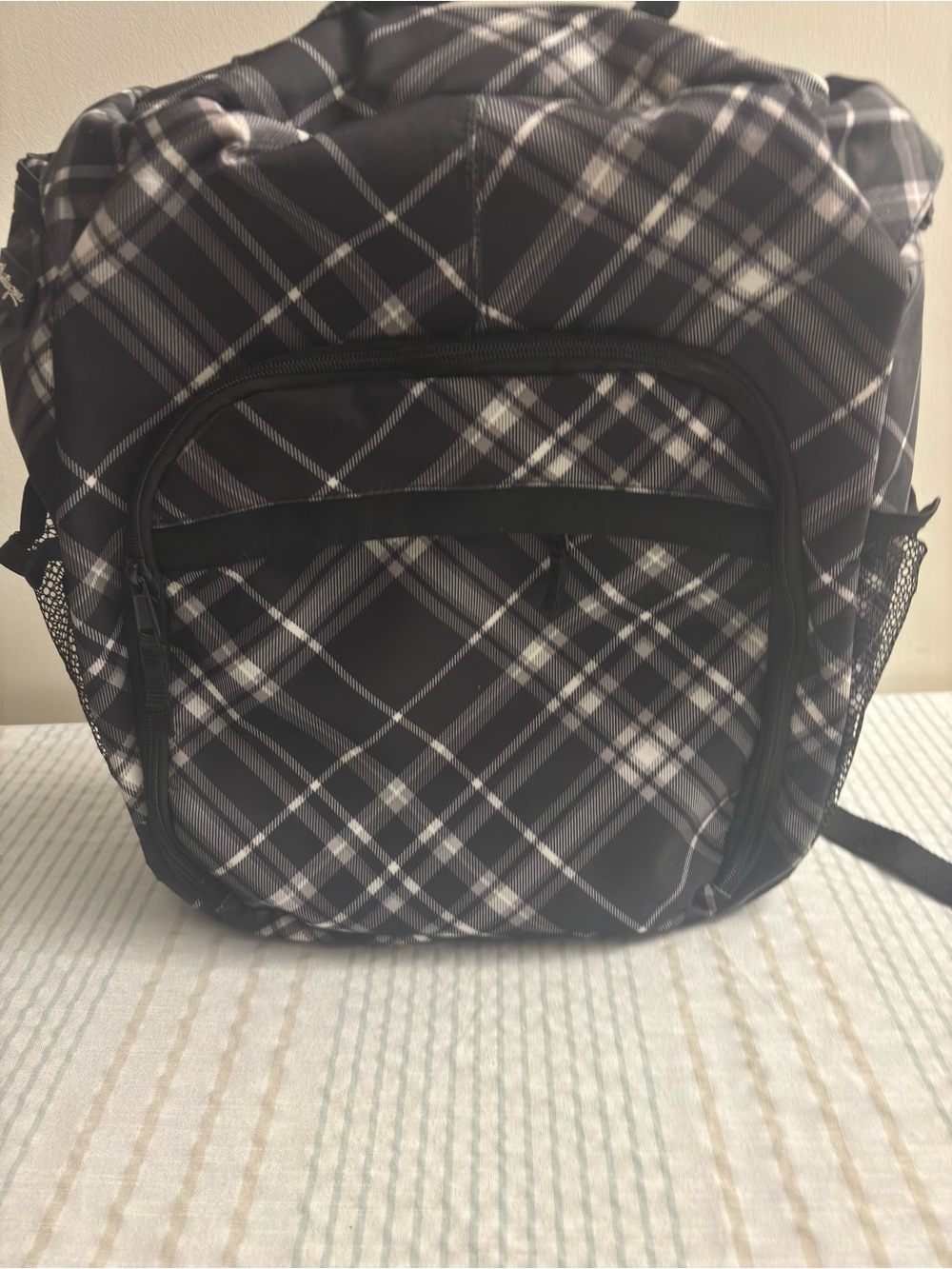 thirty-one Black and White Plaid Daypack